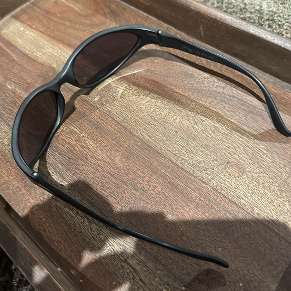 Designer sport sunglasses bundle - Picture 4 of 17